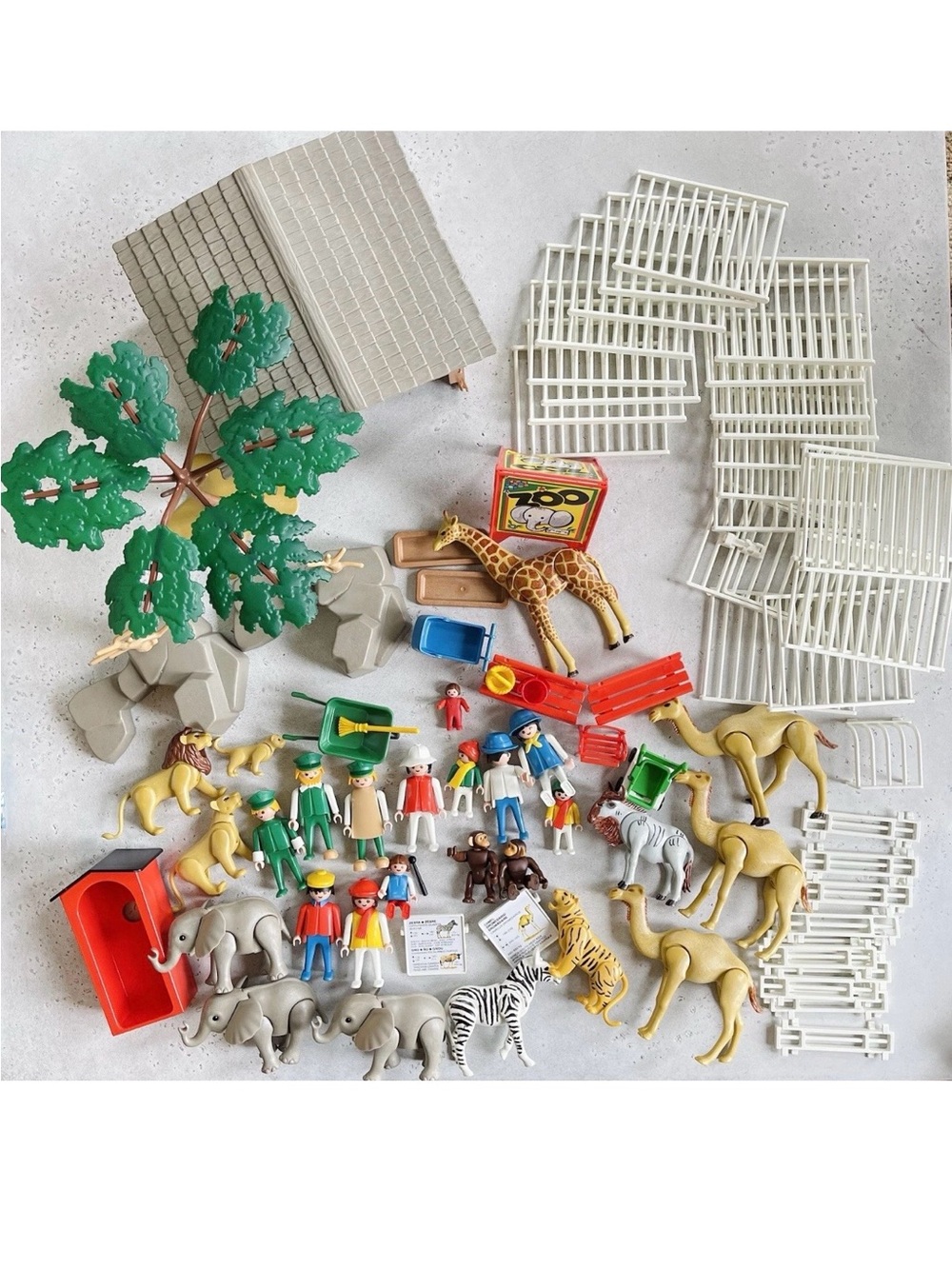 Playmobil 3145 Zoo Set Animals Keepers People 1986 Vintage Incomplete